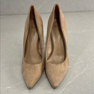 Elegant Tan Faux Suede Women's Pumps Size 6.5 M